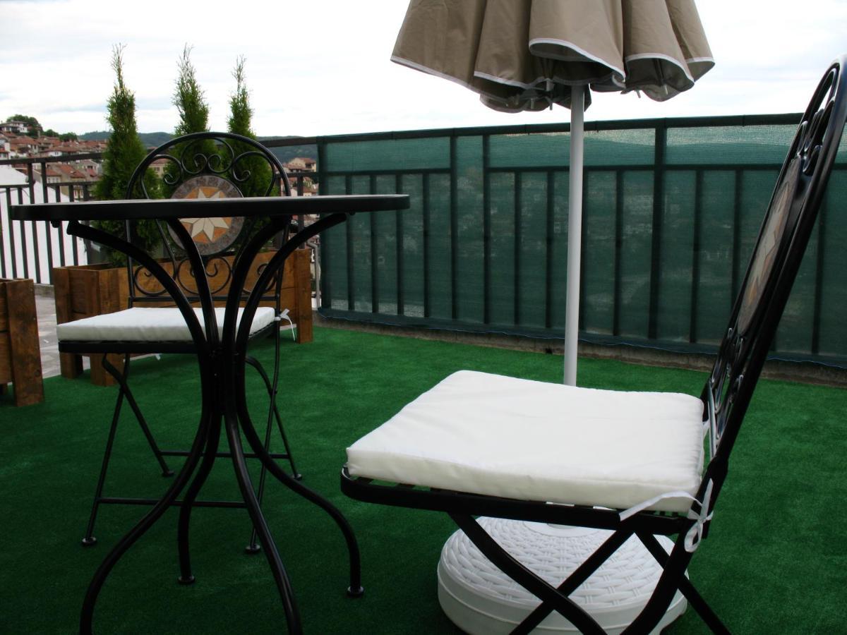 Leon Rent Studio 8 Apartment Veliko Tarnovo Luaran gambar