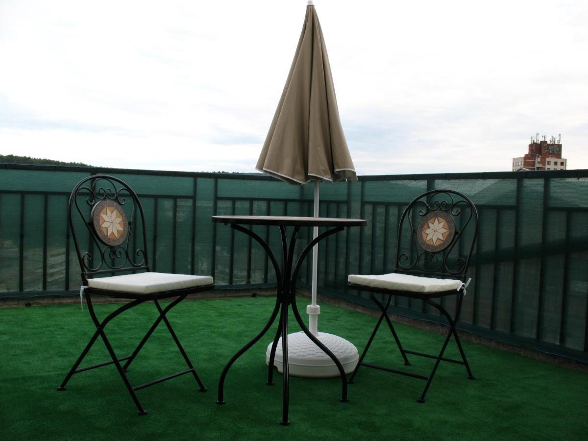 Leon Rent Studio 8 Apartment Veliko Tarnovo Luaran gambar