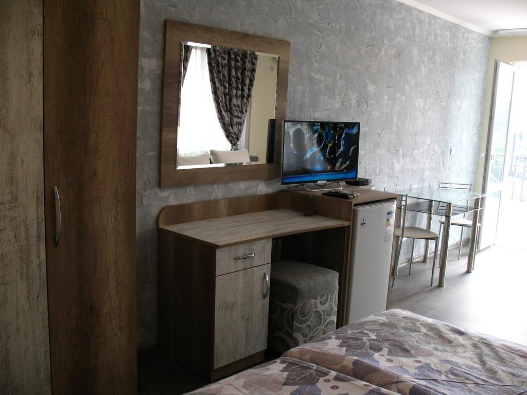 Leon Rent Studio 8 Apartment Veliko Tarnovo Luaran gambar